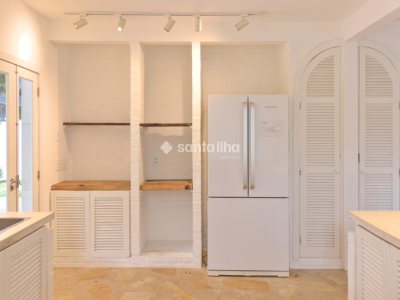 Casa à venda com 180m², 3 quartos, 3 suítes, 2 vagas no bairro Campeche em Florianópolis - Foto 25