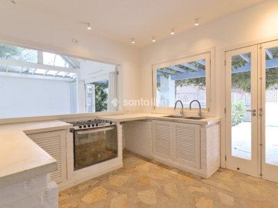 Casa à venda com 180m², 3 quartos, 3 suítes, 2 vagas no bairro Campeche em Florianópolis - Foto 27
