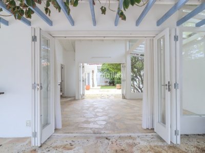 Casa à venda com 180m², 3 quartos, 3 suítes, 2 vagas no bairro Campeche em Florianópolis - Foto 33