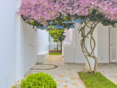 Casa à venda com 180m², 3 quartos, 3 suítes, 2 vagas no bairro Campeche em Florianópolis - Foto 36