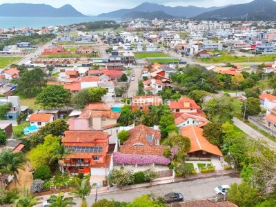 Casa à venda com 180m², 3 quartos, 3 suítes, 2 vagas no bairro Campeche em Florianópolis - Foto 48