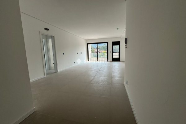 Apartamento à venda com 116m², 3 quartos, 3 suítes, 2 vagas no bairro Morro das Pedras em Florianópolis