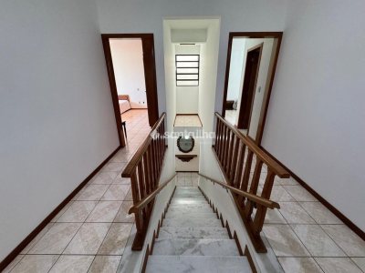 Casa à venda com 395m², 5 quartos, 4 suítes, 4 vagas no bairro Agronômica em Florianópolis - Foto 4