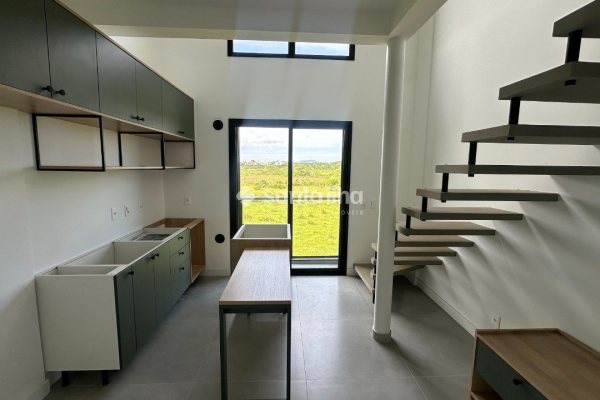 Loft à venda com 39m², 1 quarto, 1 suíte no bairro Novo Campeche em Florianopolis