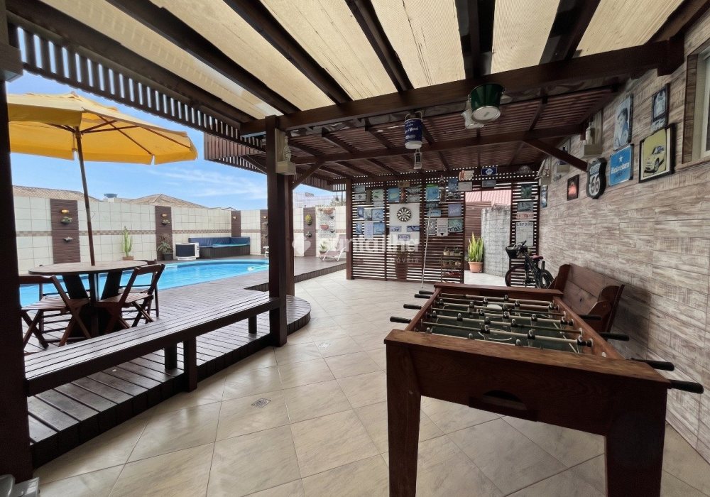 Casa para alugar com 255m², 3 quartos, 1 suíte, 2 vagas no bairro Ribeirão da Ilha em Florianópolis - Foto 1