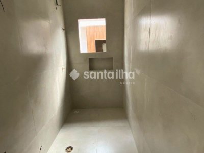 Casa à venda com 85m², 2 quartos, 2 suítes, 1 vaga no bairro Rio Tavares em Florianópolis - Foto 6