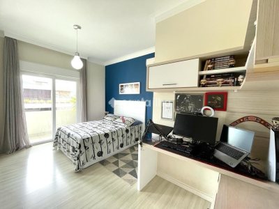 Casa para alugar ou comprar com 358m², 4 quartos, 4 suítes, 3 vagas no bairro Rio Tavares em Florianopolis - Foto 33