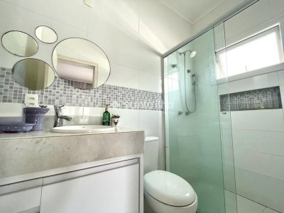 Casa para alugar ou comprar com 358m², 4 quartos, 4 suítes, 3 vagas no bairro Rio Tavares em Florianopolis - Foto 45