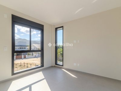 Casa à venda com 172m², 4 quartos, 1 suíte, 2 vagas no bairro Pântano do Sul em Florianópolis - Foto 11