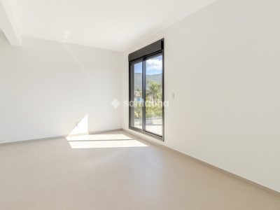 Casa à venda com 172m², 4 quartos, 1 suíte, 2 vagas no bairro Pântano do Sul em Florianópolis - Foto 9