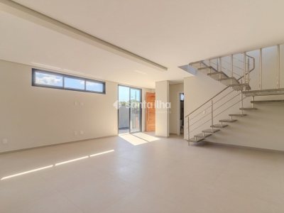 Casa à venda com 172m², 4 quartos, 1 suíte, 2 vagas no bairro Pântano do Sul em Florianópolis - Foto 5