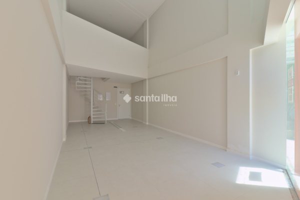 Loja à venda com 71m² no bairro Trindade em Florianópolis