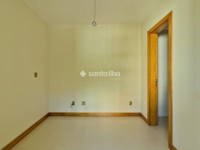 Apartamento à venda com 190m², 3 quartos, 3 suítes, 3 vagas no bairro João Paulo em Florianópolis - Foto 25