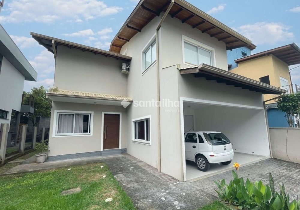 Casa à venda com 160m², 4 quartos, 1 suíte, 4 vagas no bairro Campeche em Florianópolis - Foto 1