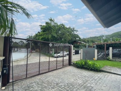 Casa à venda com 160m², 4 quartos, 1 suíte, 4 vagas no bairro Campeche em Florianópolis - Foto 3