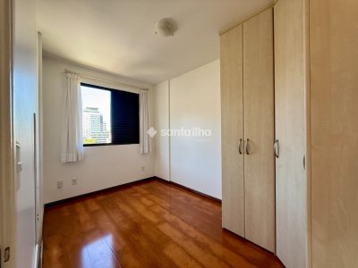 Apartamento à venda com 76m², 2 quartos, 1 suíte, 1 vaga no bairro Centro em Florianópolis - Foto 23