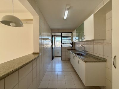 Apartamento à venda com 76m², 2 quartos, 1 suíte, 1 vaga no bairro Centro em Florianópolis - Foto 19