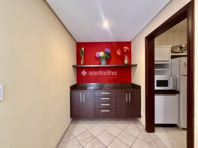 Apartamento à venda com 76m², 2 quartos, 1 suíte, 1 vaga no bairro Centro em Florianópolis - Foto 35
