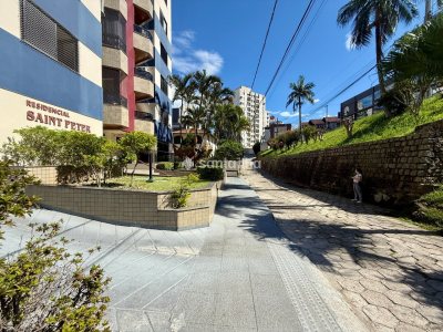 Apartamento à venda com 76m², 2 quartos, 1 suíte, 1 vaga no bairro Centro em Florianópolis - Foto 2