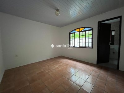 Casa para alugar com 185m², 3 quartos, 1 suíte, 5 vagas no bairro Campeche em Florianópolis - Foto 4