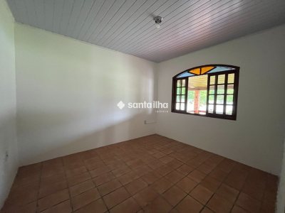 Casa para alugar com 185m², 3 quartos, 1 suíte, 5 vagas no bairro Campeche em Florianópolis - Foto 11