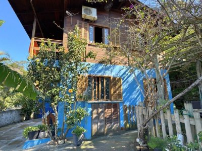 Casa à venda com 122m², 4 quartos no bairro Armação em Florianópolis - Foto 3