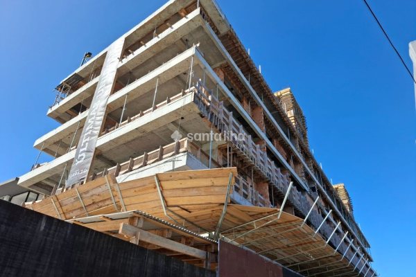 Studio à venda com 36m², 1 quarto no bairro Campeche em Florianópolis
