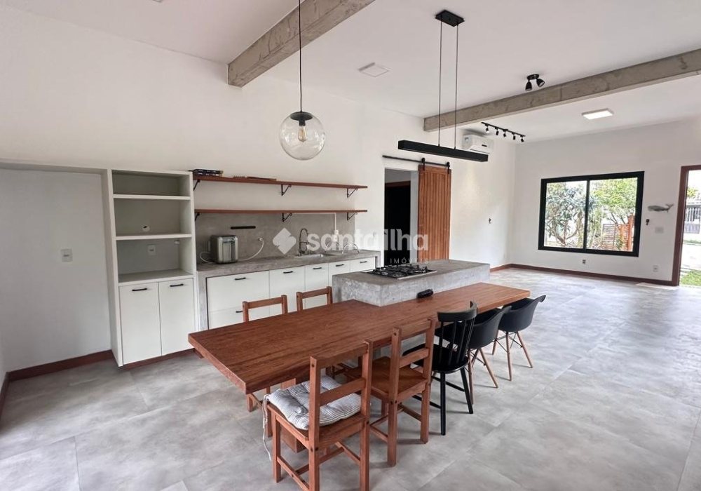 Casa à venda com 125m², 2 quartos, 1 suíte, 4 vagas no bairro Açores em Florianópolis - Foto 1