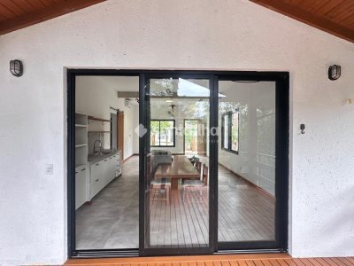 Casa à venda com 125m², 2 quartos, 1 suíte, 4 vagas no bairro Açores em Florianópolis - Foto 5