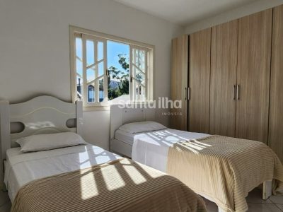 Casa à venda com 160m², 4 quartos, 2 suítes, 3 vagas no bairro Campeche em Florianopolis - Foto 19