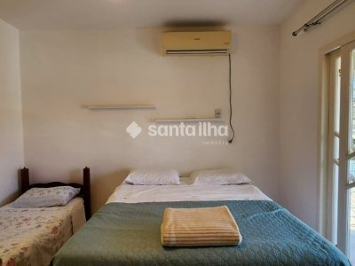 Casa à venda com 160m², 4 quartos, 2 suítes, 3 vagas no bairro Campeche em Florianopolis - Foto 21