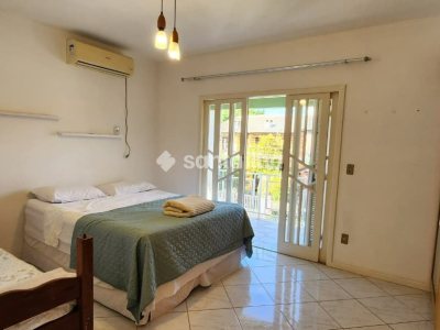 Casa à venda com 160m², 4 quartos, 2 suítes, 3 vagas no bairro Campeche em Florianopolis - Foto 23