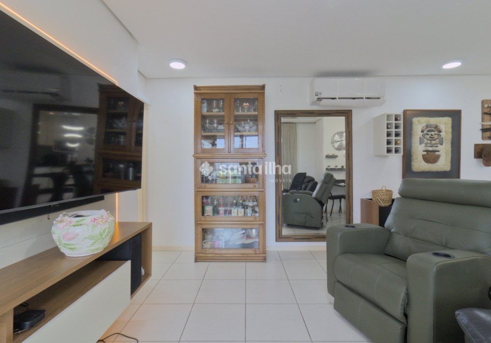 Apartamento à venda com 67m², 2 quartos, 1 suíte, 1 vaga no bairro Agronômica em Florianópolis - Foto 1