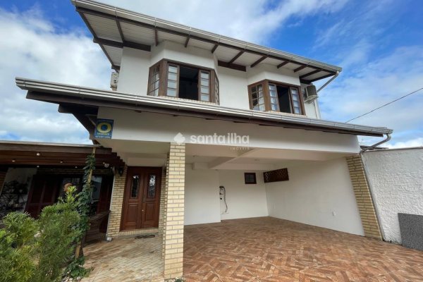 Casa à venda com 234m², 4 quartos, 1 suíte, 4 vagas no bairro Campeche em Florianópolis