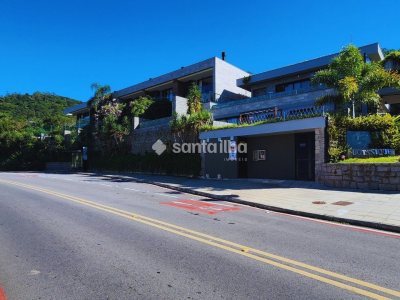 Casa à venda com 238m², 3 quartos, 3 suítes, 2 vagas no bairro Lagoa da Conceição em Florianópolis - Foto 66