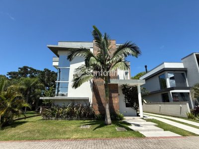 Casa em Condomínio à venda com 230m², 3 quartos, 1 suíte, 2 vagas no bairro Ribeirão da Ilha em Florianópolis - Foto 4