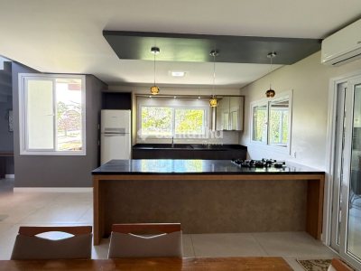 Casa em Condomínio à venda com 230m², 3 quartos, 1 suíte, 2 vagas no bairro Ribeirão da Ilha em Florianópolis - Foto 9