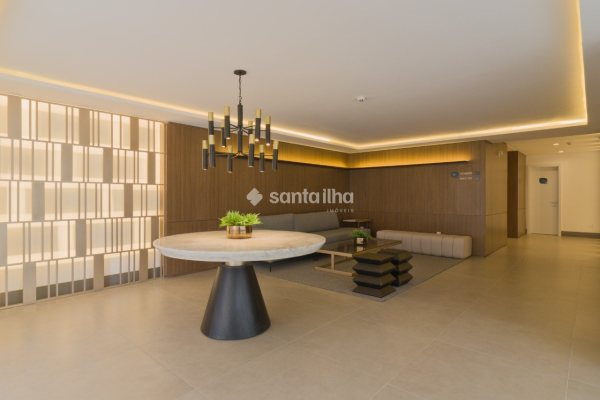 Apartamento à venda com 167m², 3 quartos, 3 suítes, 3 vagas no bairro Cacupé em Florianópolis
