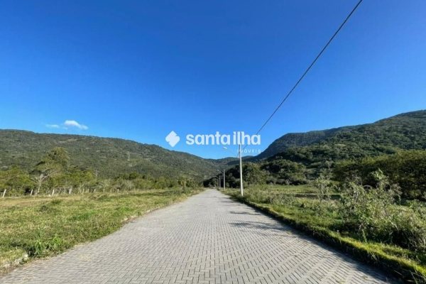 Casa à venda com 117m², 3 quartos, 1 suíte, 2 vagas no bairro Ribeirão da Ilha em Florianópolis