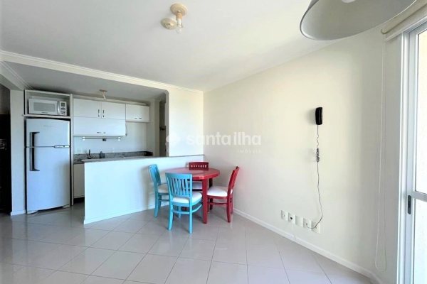 Apartamento para alugar com 84m², 2 quartos, 1 suíte, 1 vaga no bairro Morro das Pedras em Florianópolis