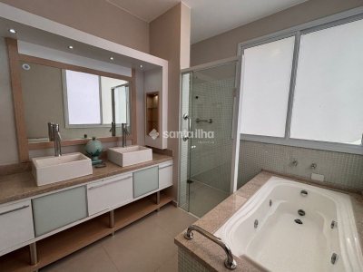 Casa em Condomínio para alugar ou comprar com 342m², 5 quartos, 4 suítes, 2 vagas no bairro Morro das Pedras em Florianópolis - Foto 19