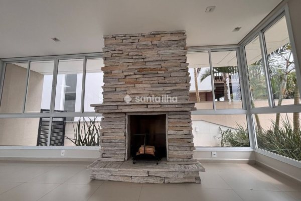 Casa em Condomínio para alugar ou comprar com 342m², 5 quartos, 4 suítes, 2 vagas no bairro Morro das Pedras em Florianópolis