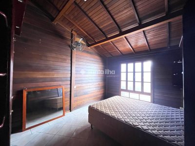 Casa para alugar com 350m², 6 quartos, 5 suítes no bairro Pântano do Sul em Florianópolis - Foto 35