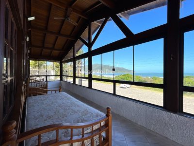 Casa para alugar com 350m², 6 quartos, 5 suítes no bairro Pântano do Sul em Florianópolis - Foto 22