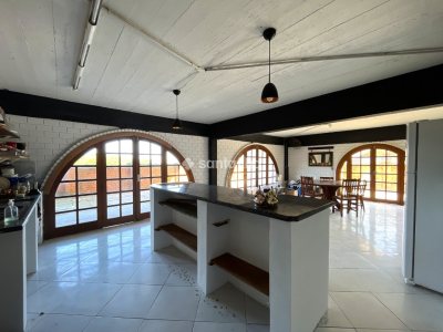 Casa para alugar com 350m², 6 quartos, 5 suítes no bairro Pântano do Sul em Florianópolis - Foto 6