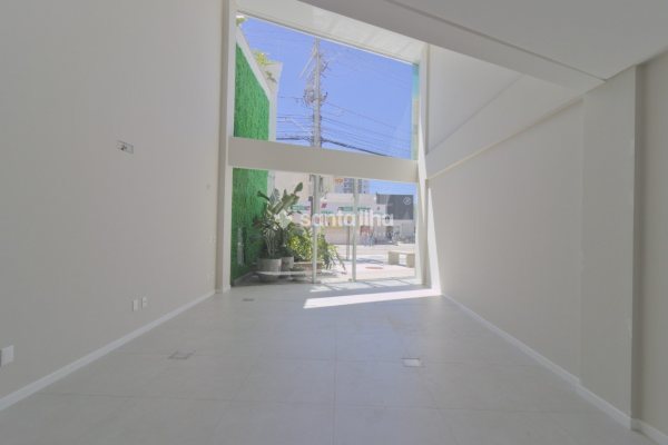 Loja à venda com 79m², 1 vaga no bairro Trindade em Florianópolis
