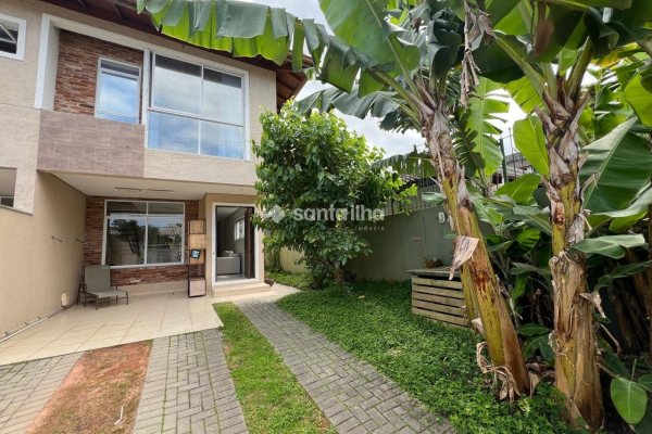Casa à venda com 138m², 3 quartos, 1 suíte, 2 vagas no bairro Lagoa da Conceição em Florianópolis