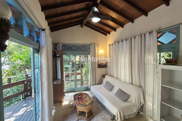 Casa para alugar com 50m², 1 quarto, 1 vaga no bairro Lagoa da Conceição em Florianopolis