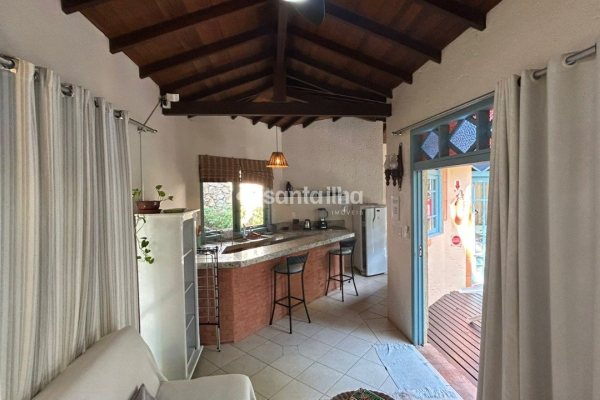 Casa para alugar com 50m², 1 quarto, 1 vaga no bairro Lagoa da Conceição em Florianopolis