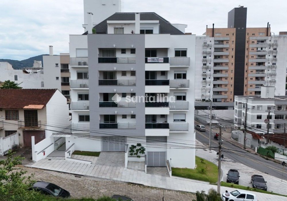 Apartamento à venda com 95m², 2 quartos, 1 suíte, 2 vagas no bairro Itacorubi em Florianópolis - Foto 1